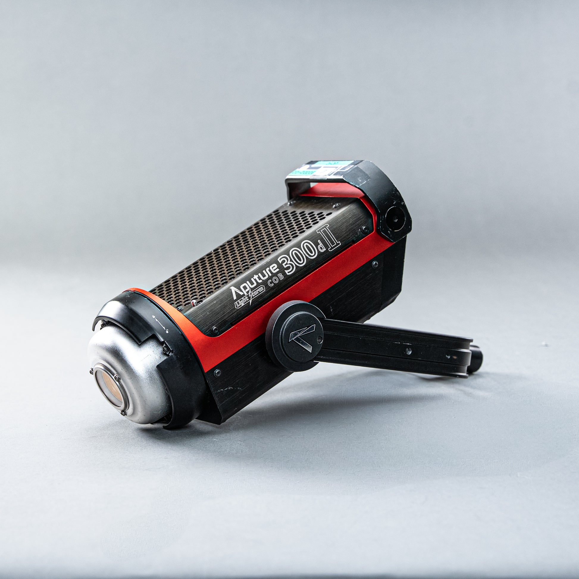Aputure Light Storm LS 300d II LED 攝影燈 (Advance, Pro會員租用)