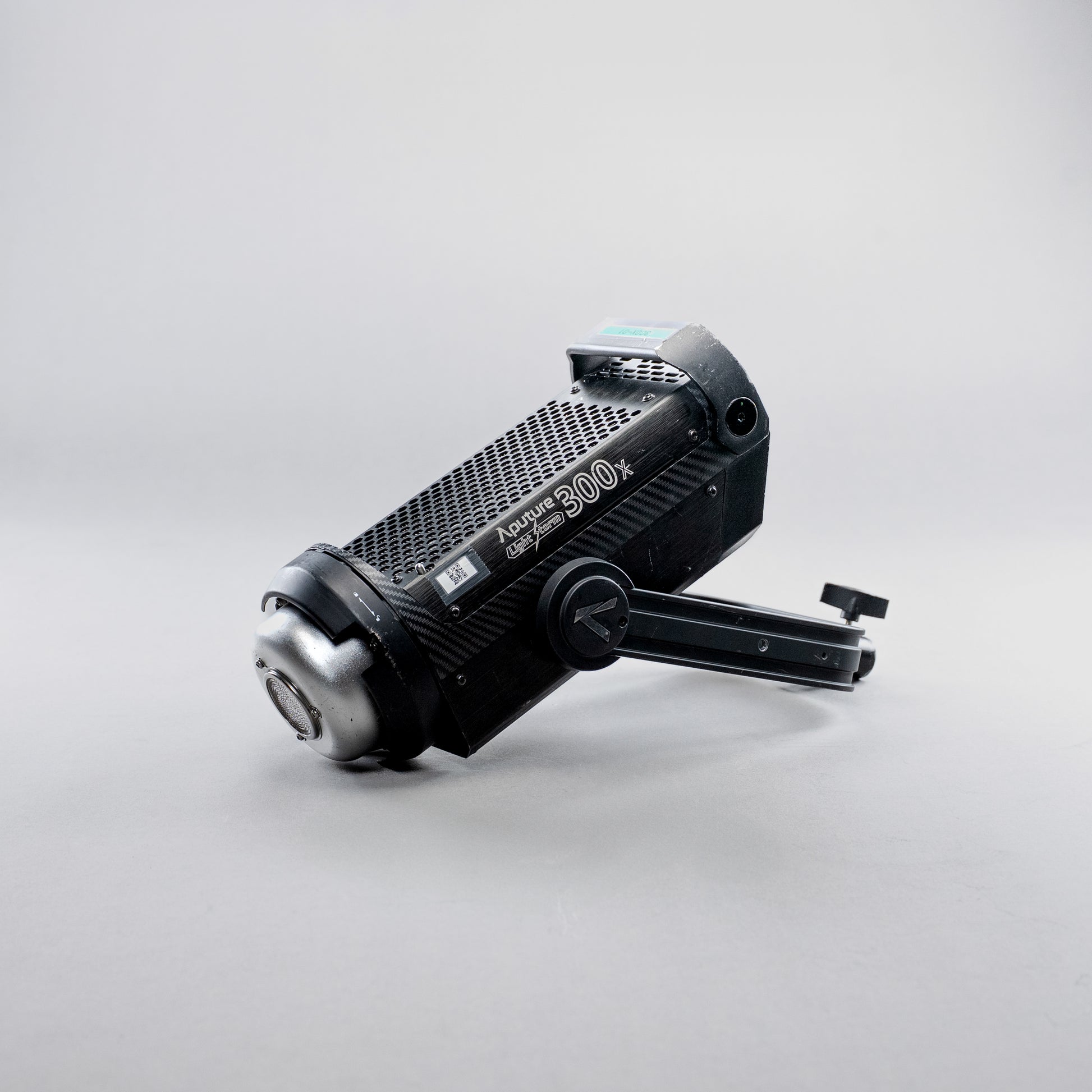 Aputure LS 300x 雙色溫 LED 聚光燈及專用變壓器套裝 (Advance, Pro會員租用)