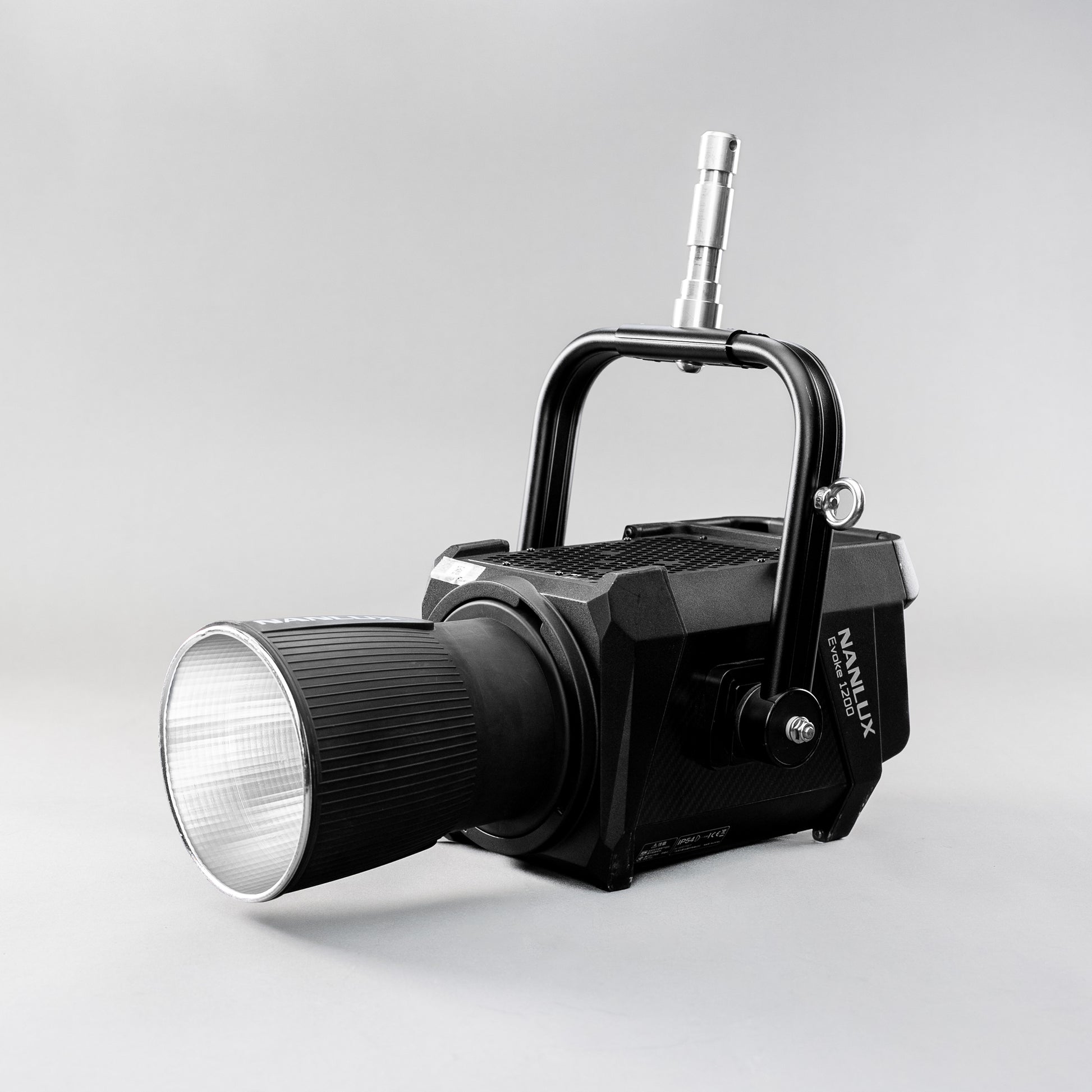 NanLite Evoke 1200 LED 聚光燈及專用變壓器套裝 (租用)