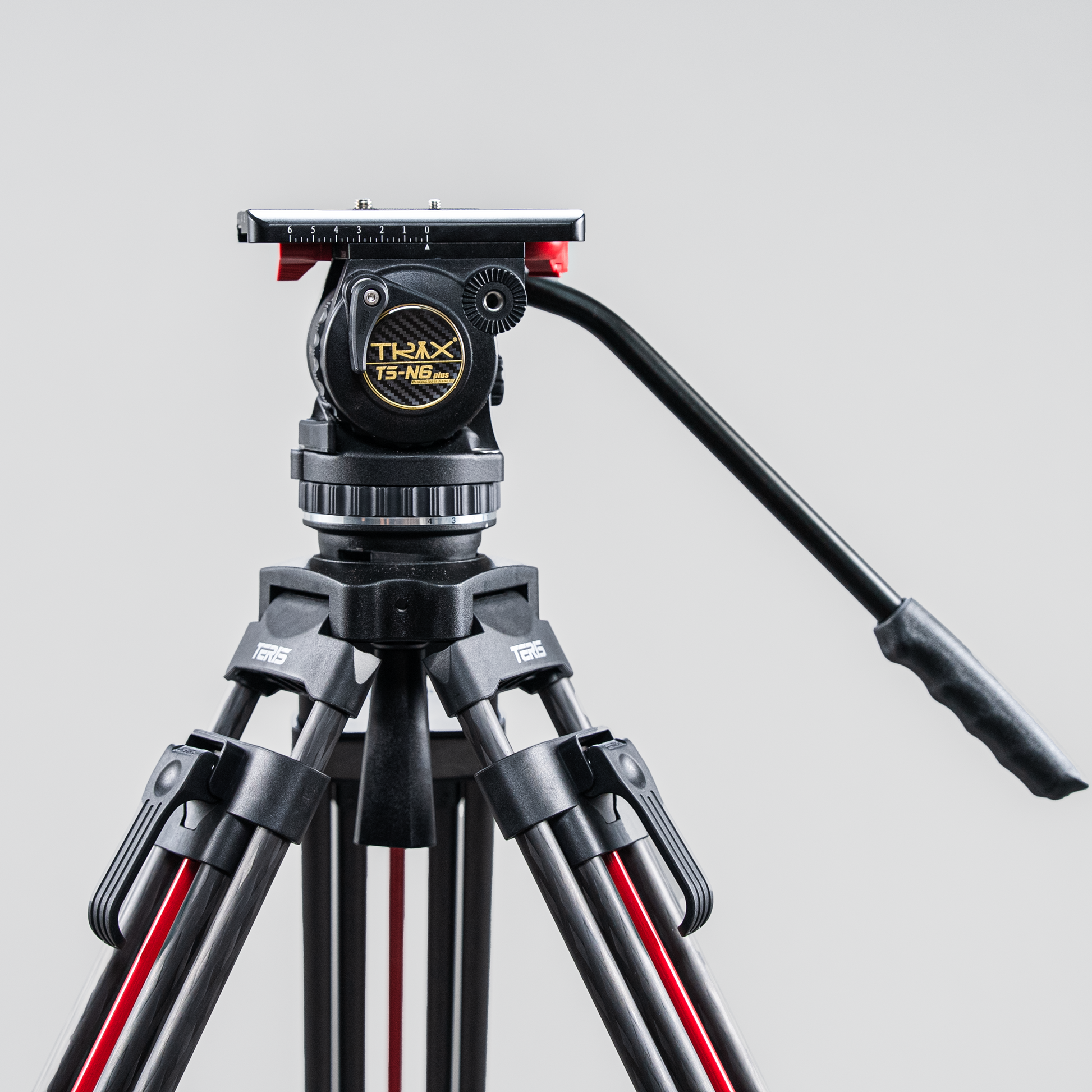 圖瑞斯 Teris Trix Ts-N6 液壓雲台及75mm Quick Release 碳纖三腳架 (Basic+, Advance, Pro會員租用）