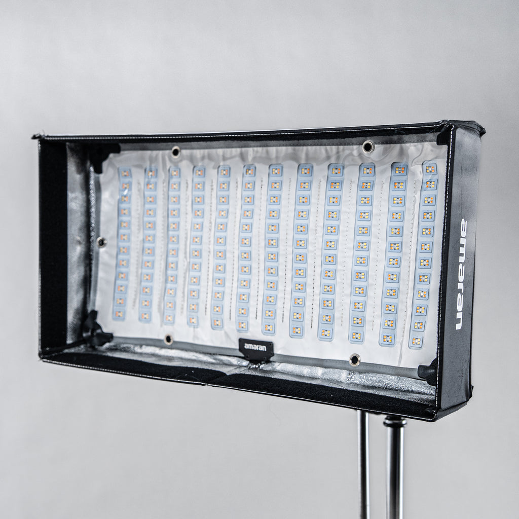 Aputure Amaran F21c 全彩 RGBWW 柔性 LED 布燈（Advance, Pro會員租用)