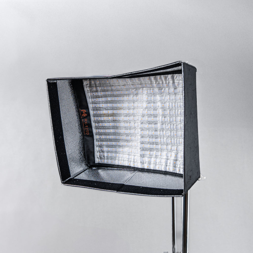 FalconEyes RX-12TD 柔性 LED 攝影燈（租用）