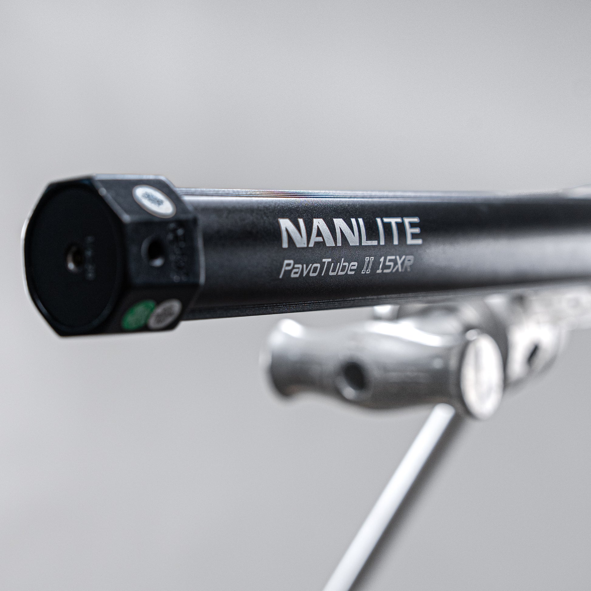 Nanlite PavoTube II 30XR 全彩燈管及專用變壓器套裝（租用）